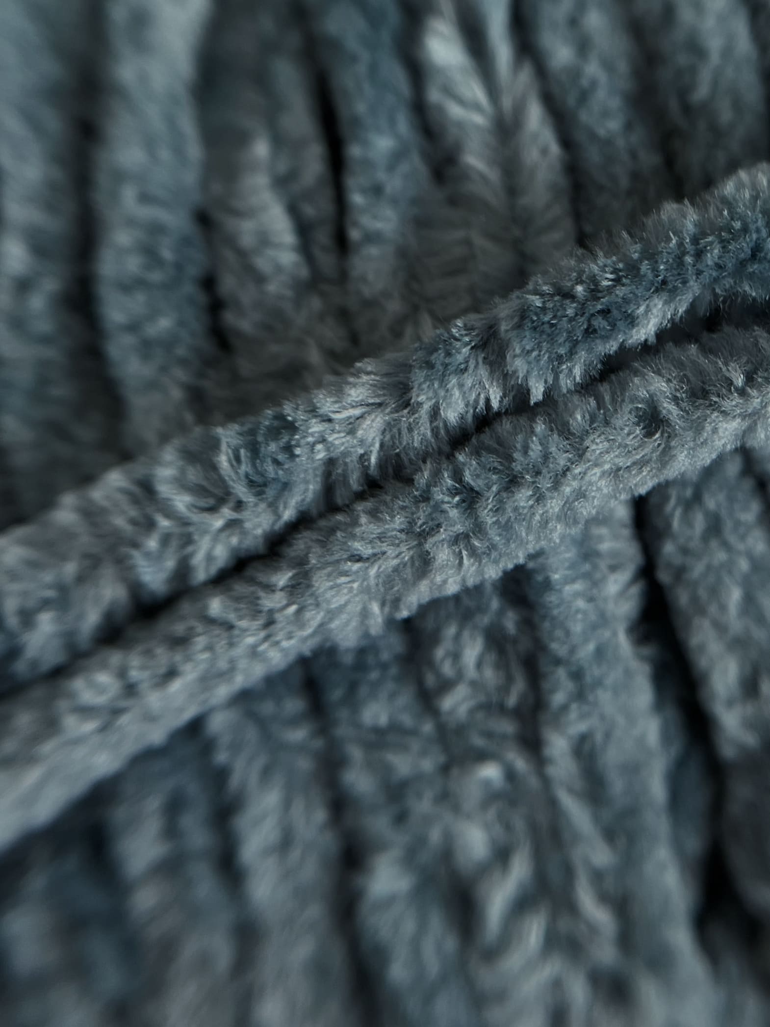 VELUR 6032 - 1 skein - Image 2