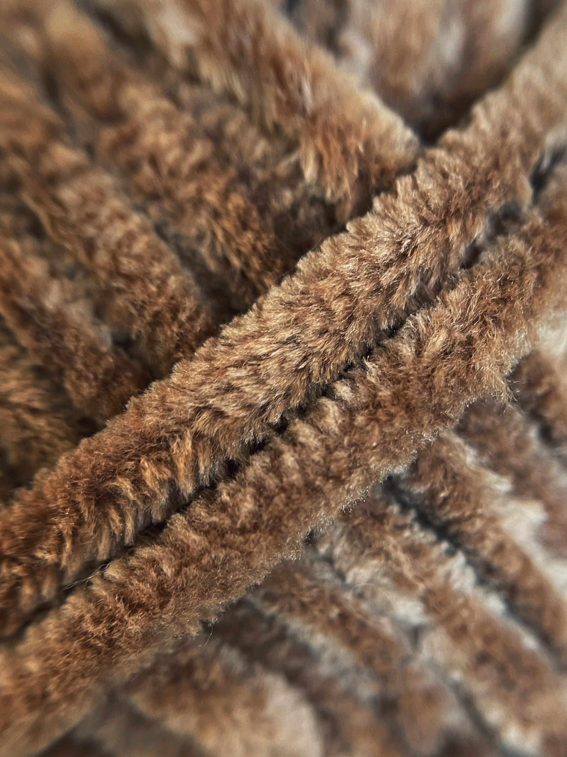 VELUR 7120 - 1 skein - Image 2