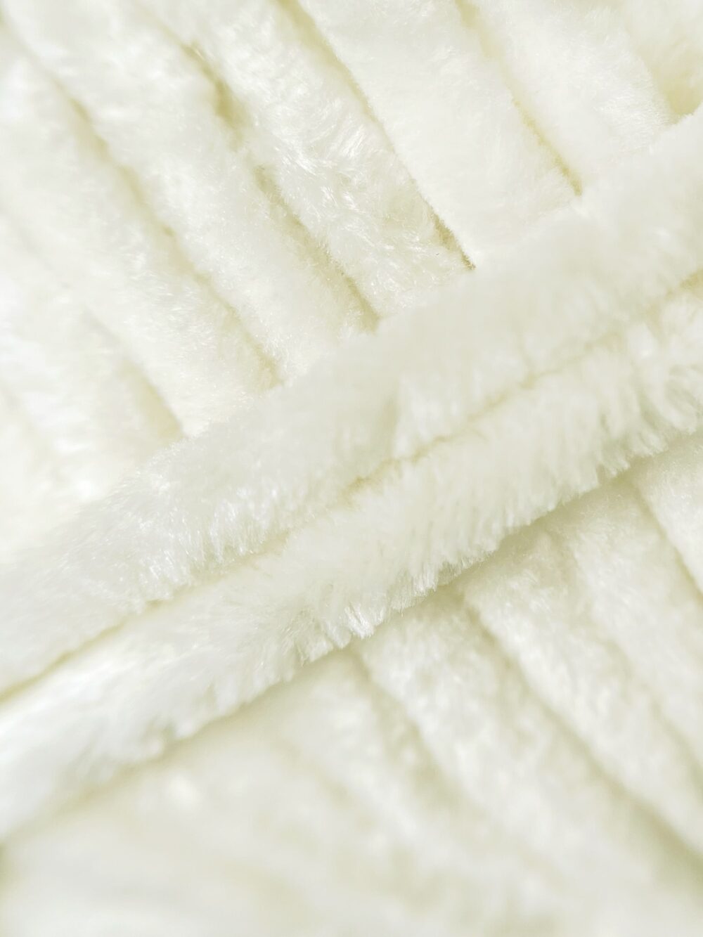 VELUR 1011 - 1 skein - Image 2
